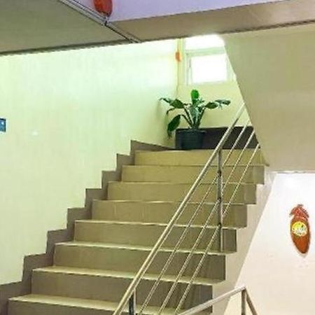 فندق جي إم باكباكرز هومتل غيماراس المظهر الخارجي الصورة